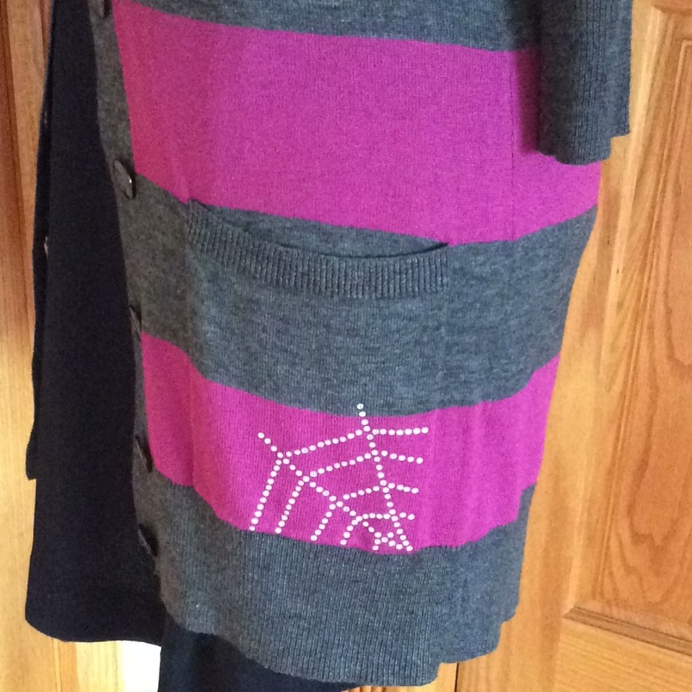 CIELO CLASSIC Botton Front Closure Cardigan. - Picture 5 of 8
